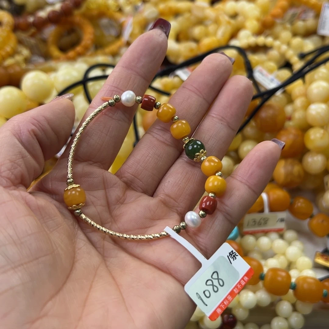 琥珀珠宝奇石未镶嵌