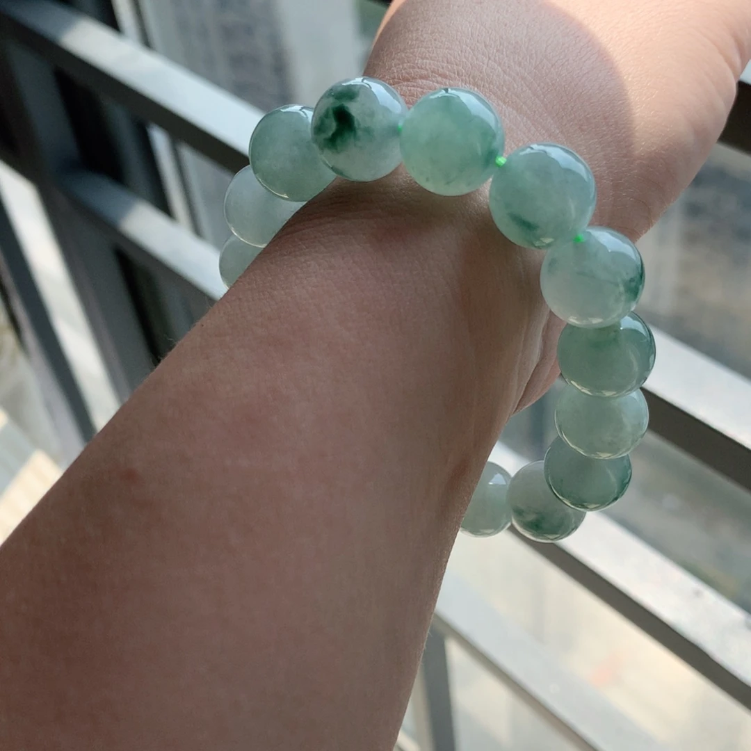 翡翠未镶嵌吊坠(赠链)翡翠