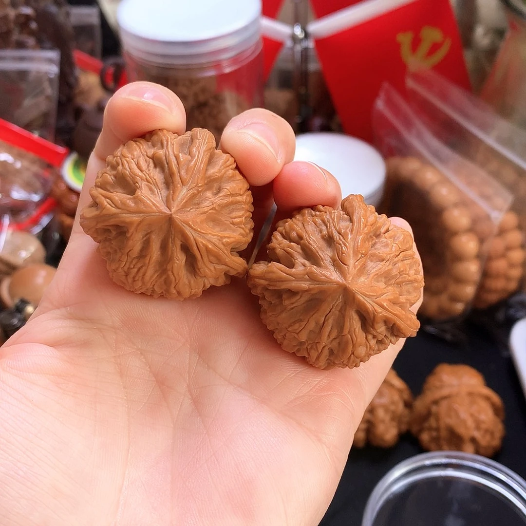 文玩核桃把件御龙三棱