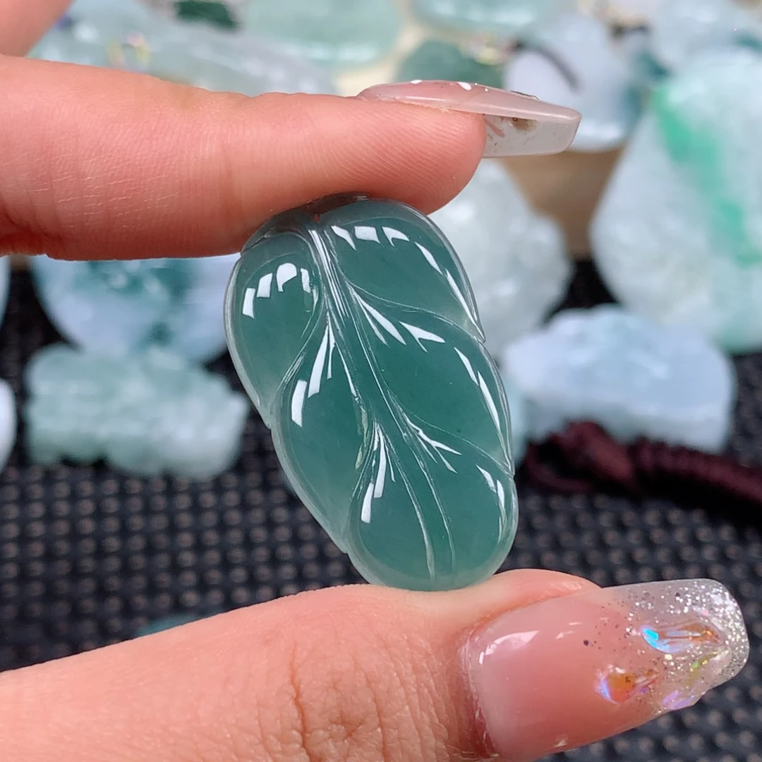 翡翠未镶嵌颈饰天然翡翠