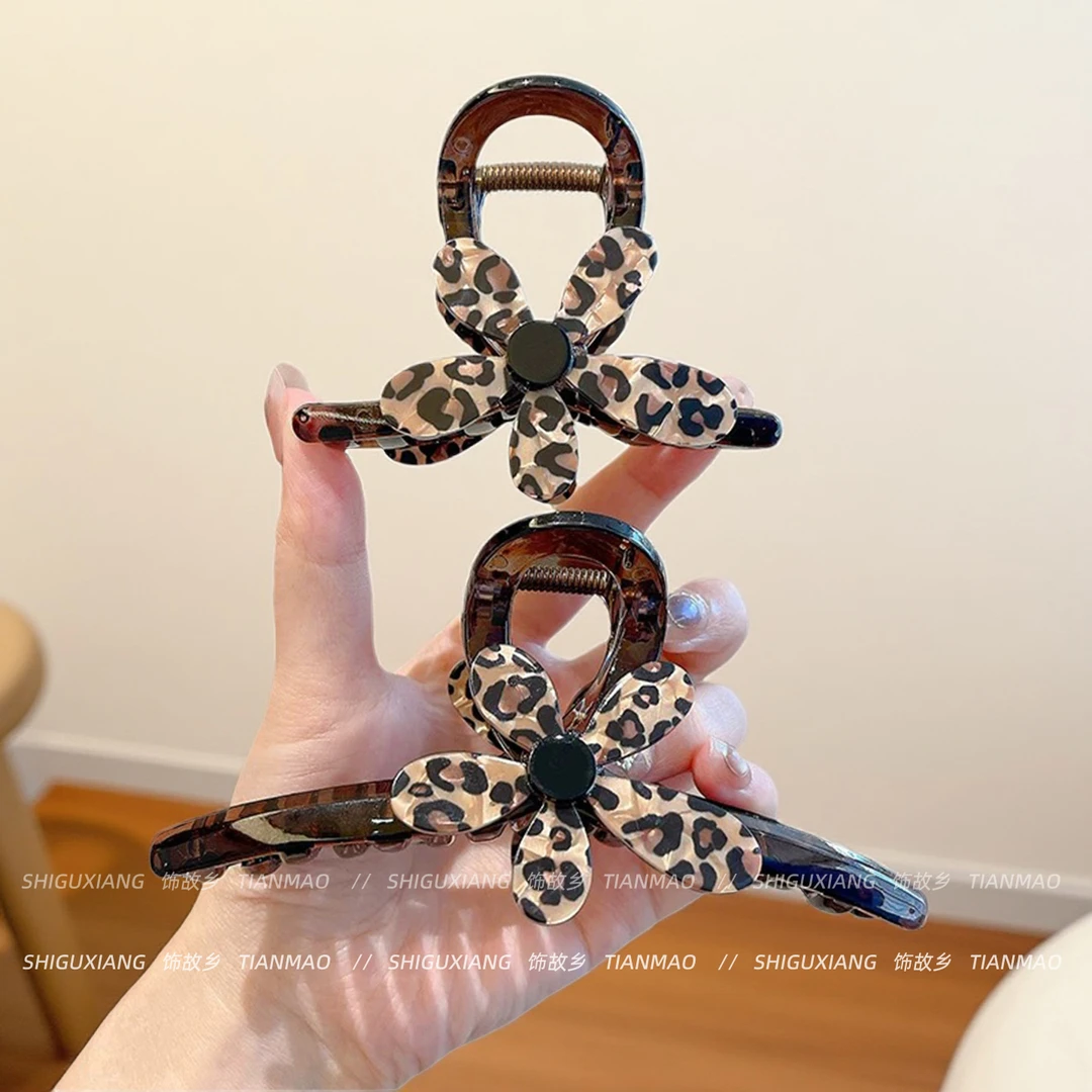 豹纹花朵抓夹女2025新款高级感鲨鱼夹后脑勺发量大盘发夹大号发饰