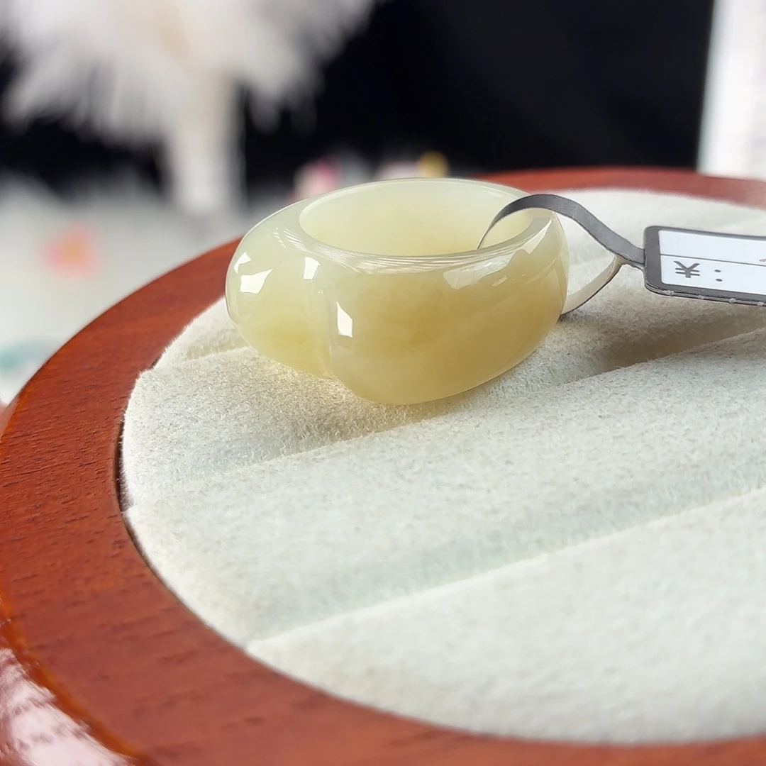 和田玉未镶嵌戒指r74糖渐变猫耳18.1