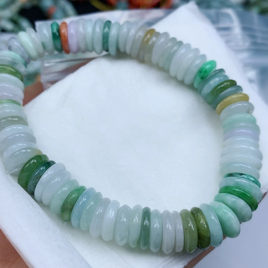 翡翠颈饰未镶嵌手串