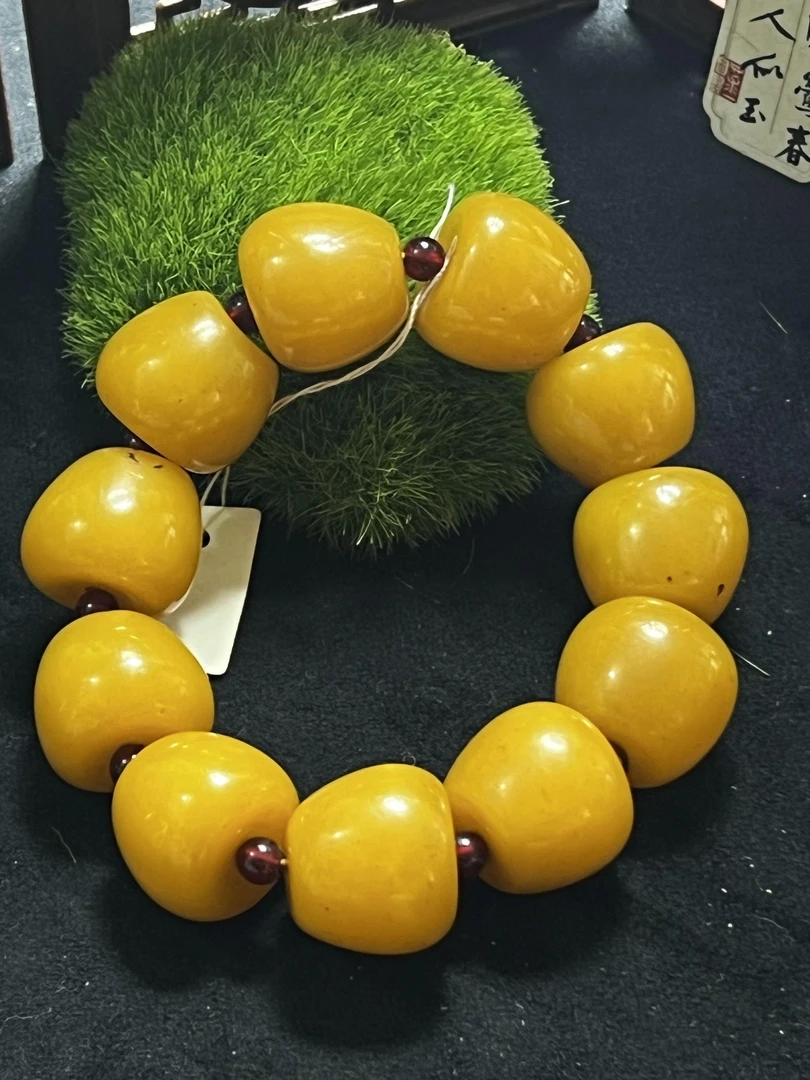 黄蜡苹果型手串。9900500。
