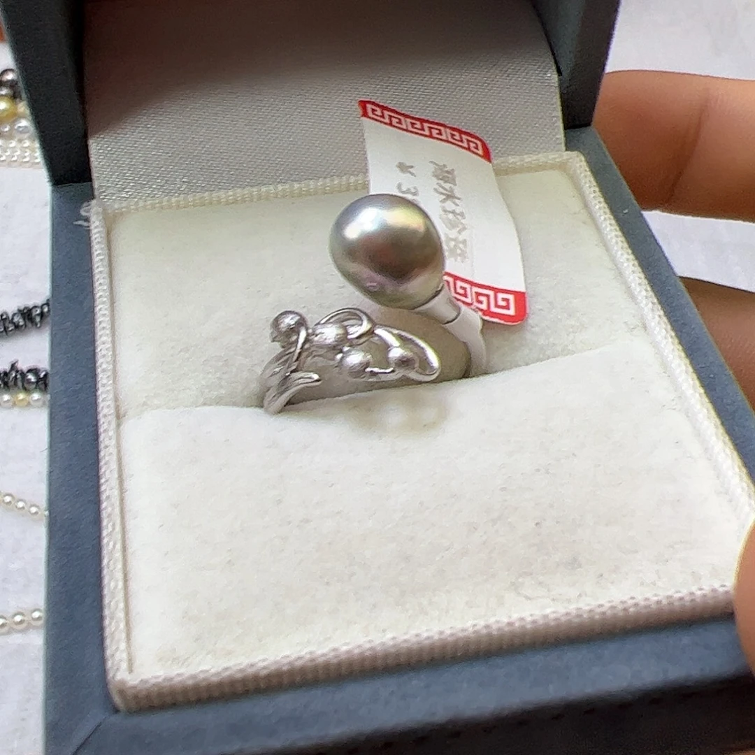 未镶嵌海水珍珠颈饰