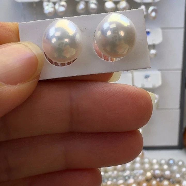 烦***心锆石纯铜合金水滴耳线