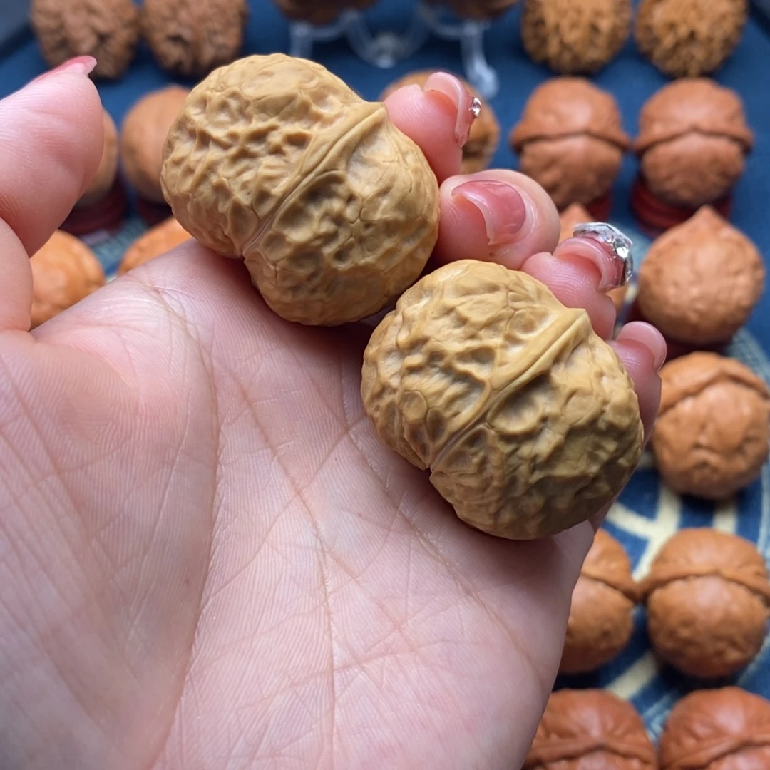 文玩核桃把件精品小手捻