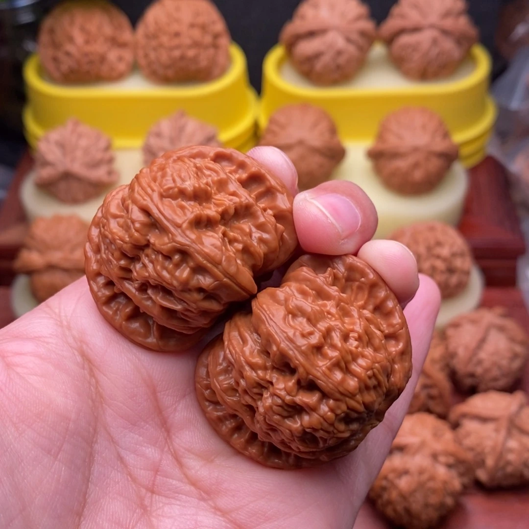 把件文玩核桃40“红皮”全品球白