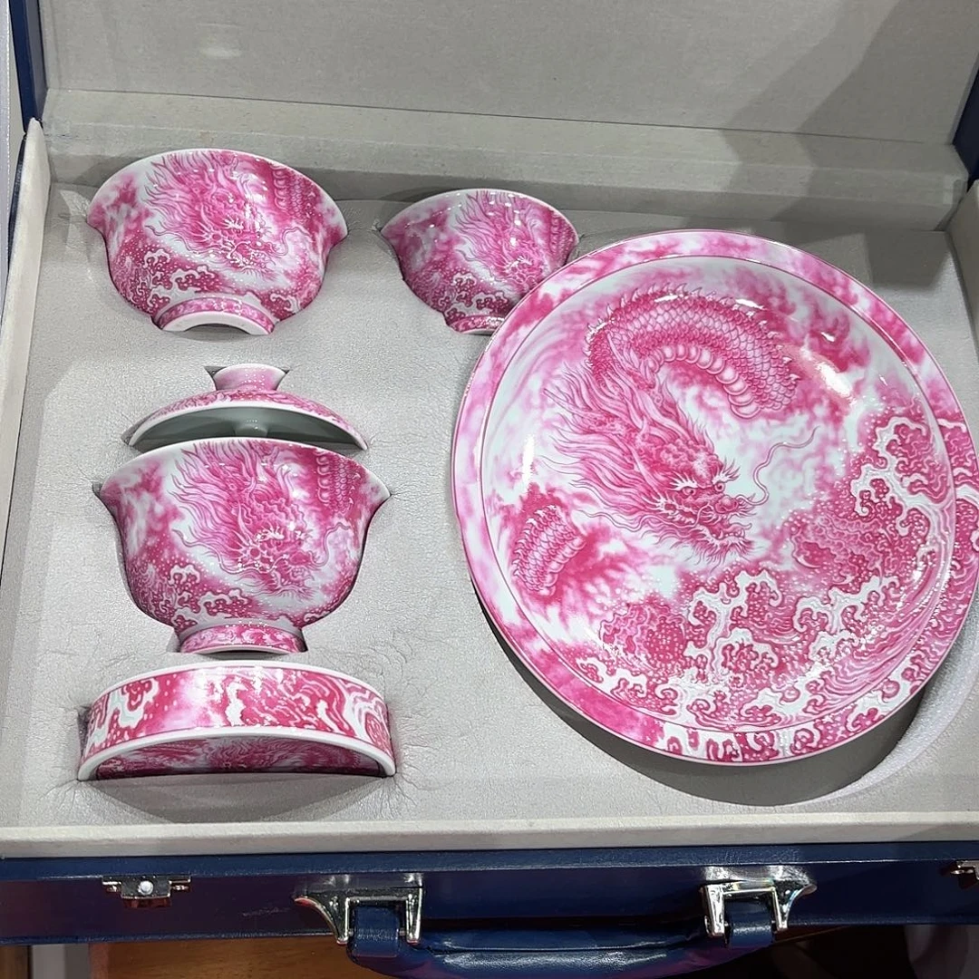 瓷片景德镇瓷器精品陈列