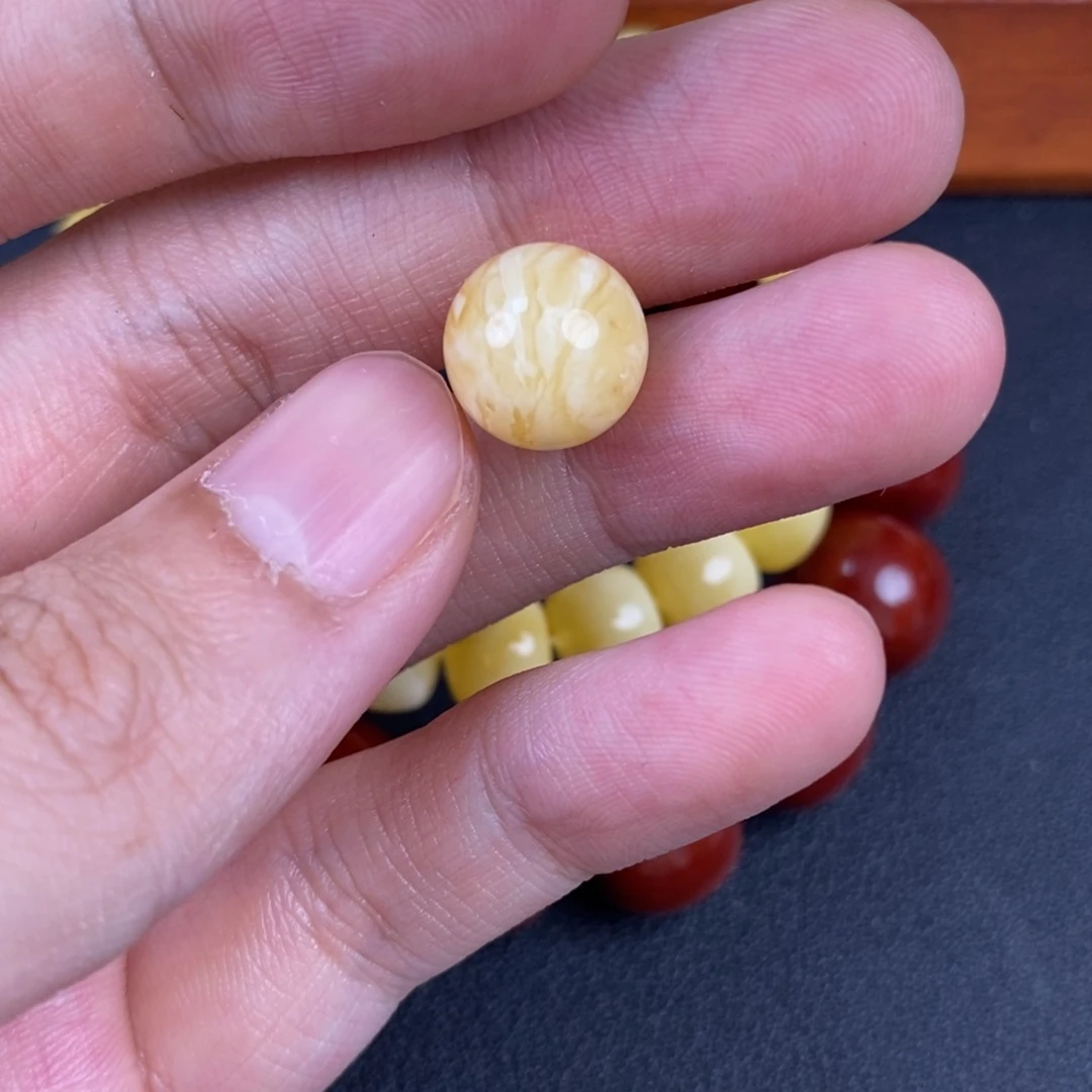 琥珀未镶嵌裸石微瑕10