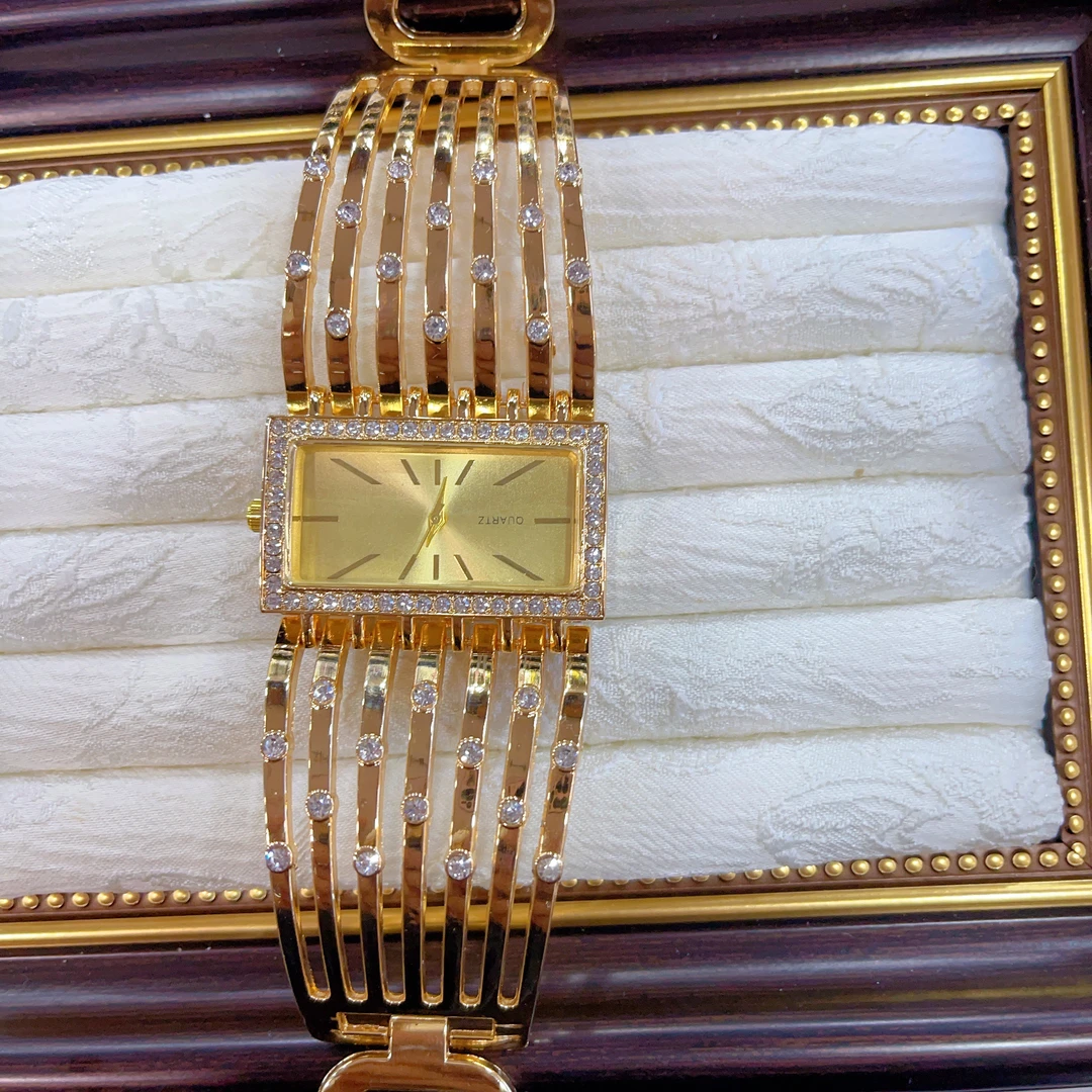 1847新款手表爆款白搭时尚金色铜合金白搭时尚