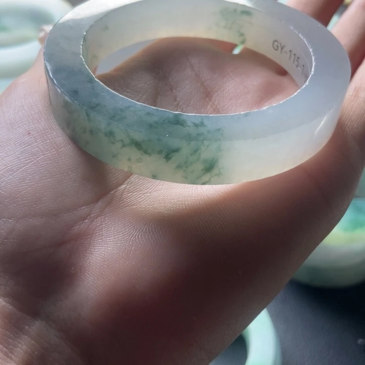 依***欧定制翡翠未镶嵌我