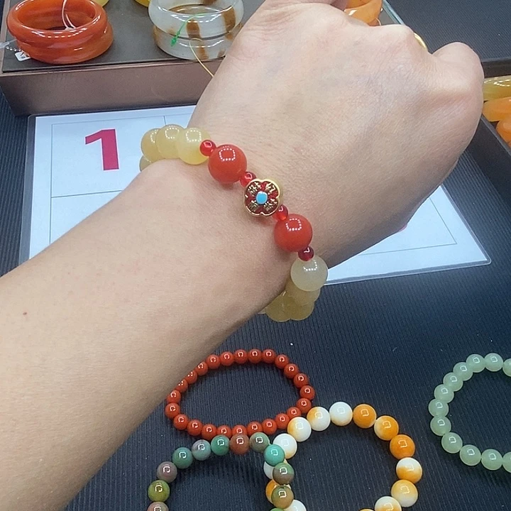 石英质玉（黄龙玉）未镶嵌手镯