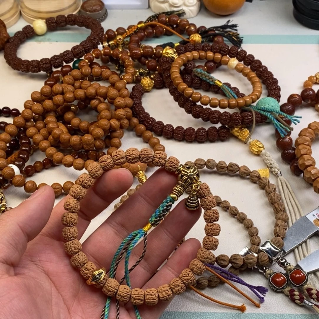 吊坠金刚菩提。。。。。。。。。