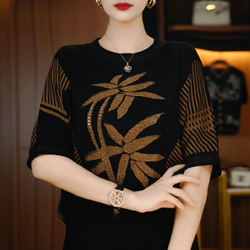 碎花圆领短袖t恤女夏季新款宽松显瘦设计感别致时尚休闲体恤上衣