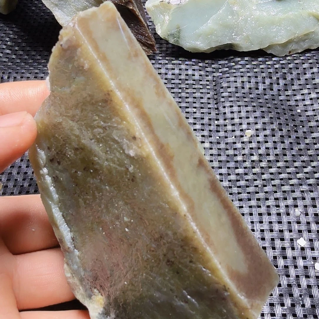 和田玉（糖玉）未镶嵌珠宝半成品