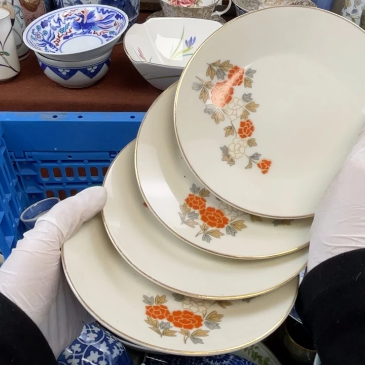 他家瓷器真美…开播了