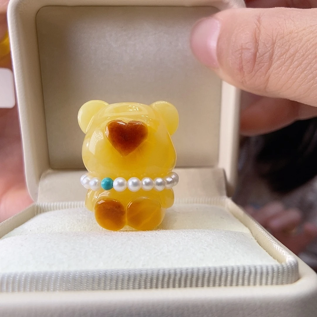 蜜蜡颈饰未镶嵌小熊