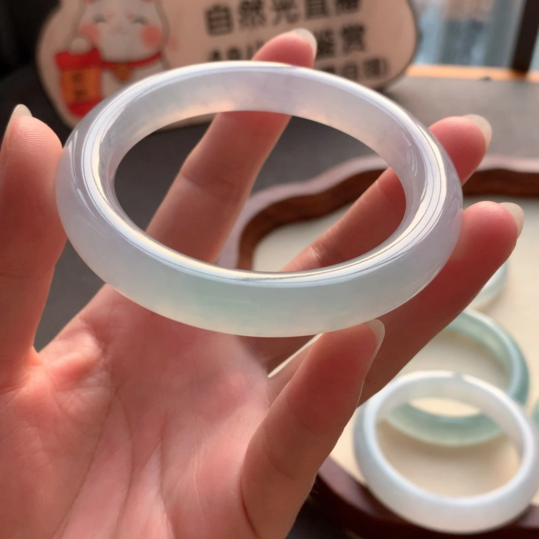 翡翠未镶嵌手镯天然翡翠手镯