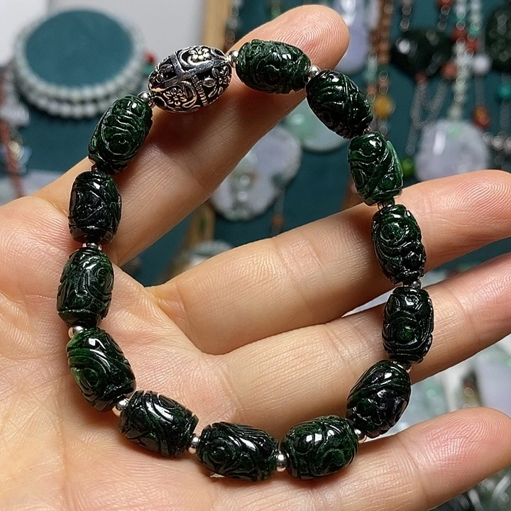 吊坠(赠链)未镶嵌翡翠