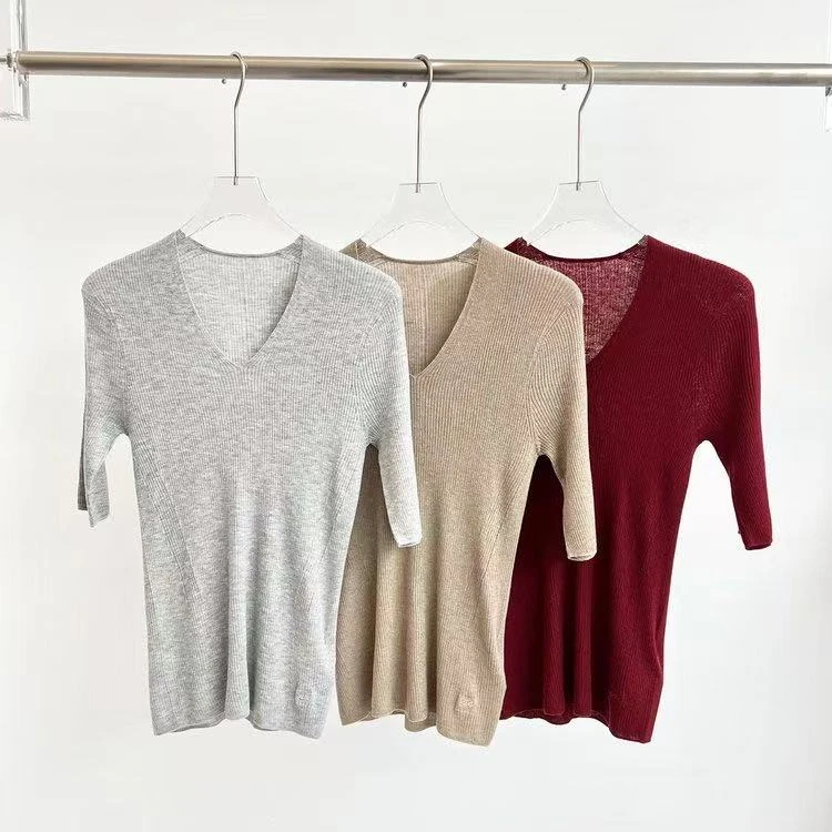 『朱小姐』醋酸羊绒无缝V领针织短袖 G076