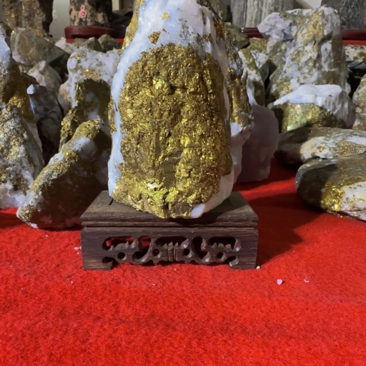 金***电金属图哟哟我默默的