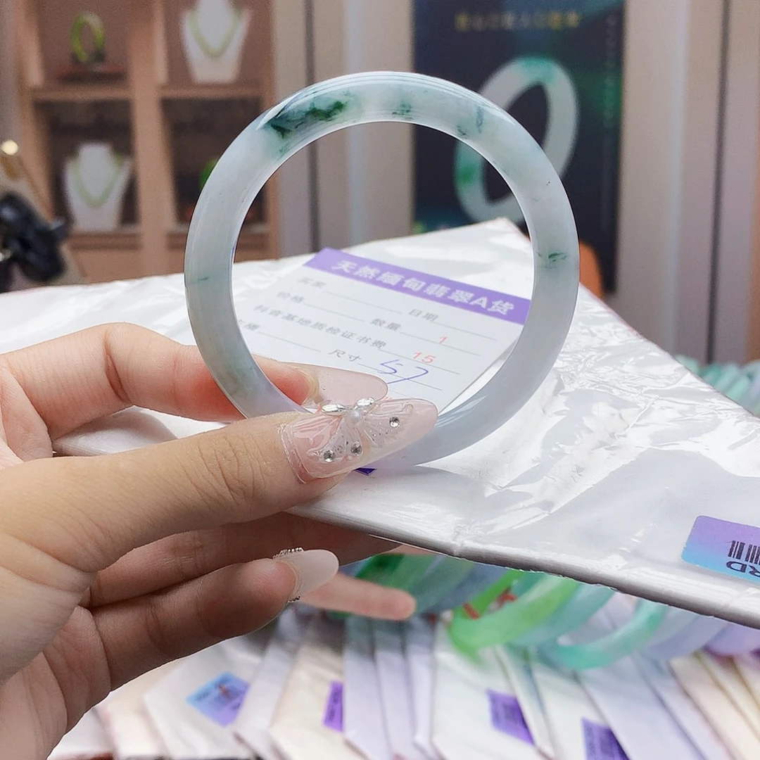翡翠手镯未镶嵌66778888888888888