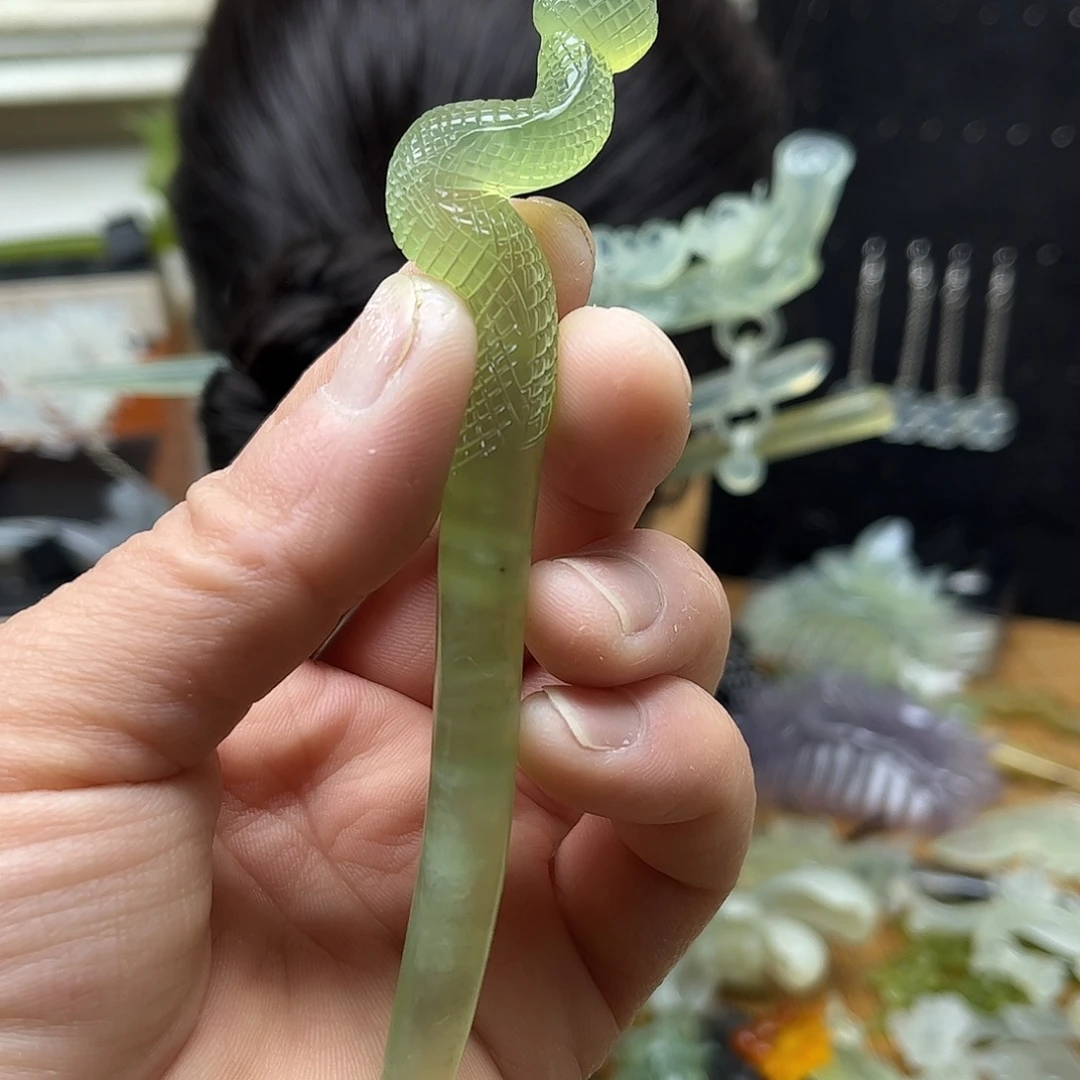 蛇纹石玉未镶嵌岫玉