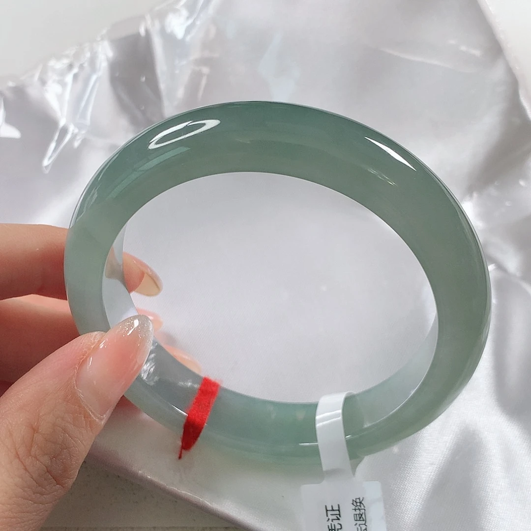 翡翠手镯未镶嵌 正圈①⑨③