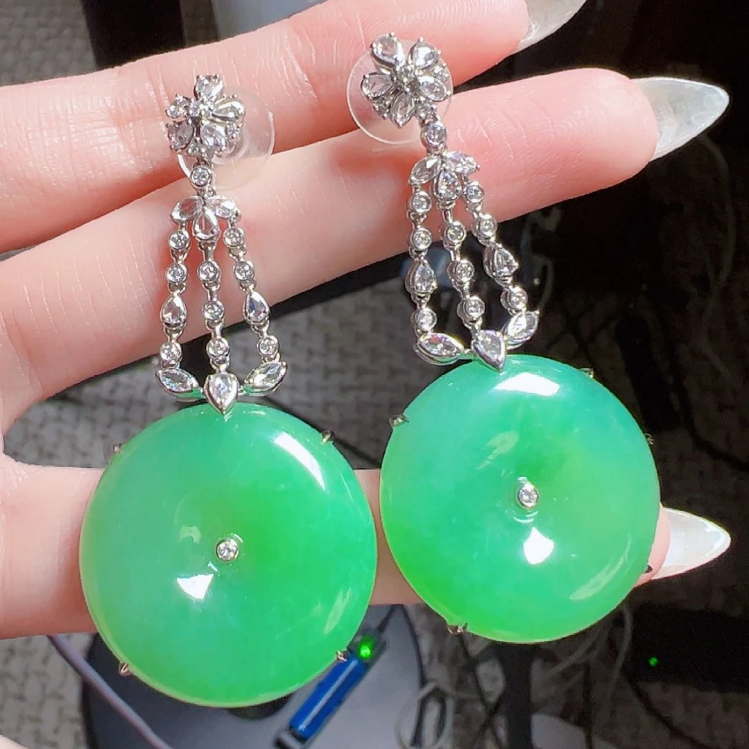 翡翠耳饰18K金镶嵌签收后24小时鉴赏期，过时不退