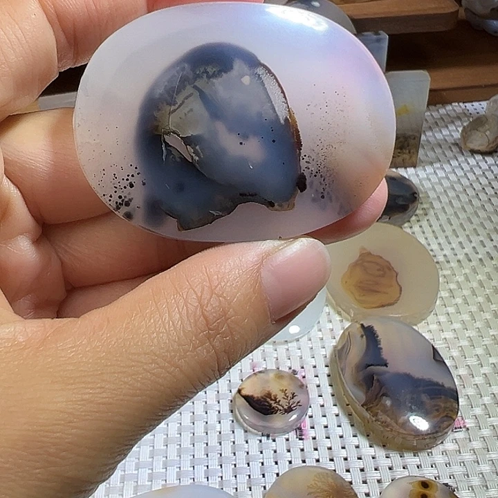 玛瑙/玉髓未镶嵌颈饰