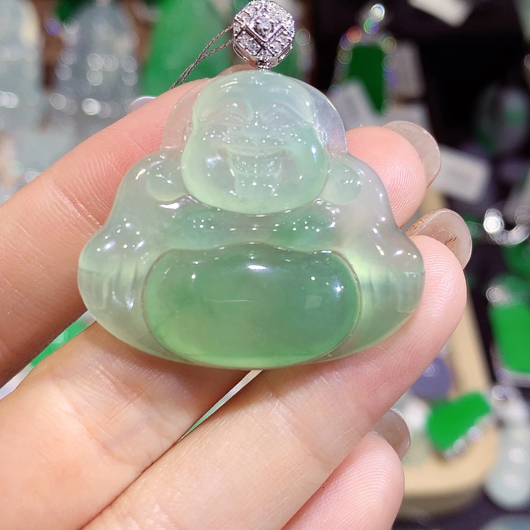 翡翠18K金镶嵌颈饰佛