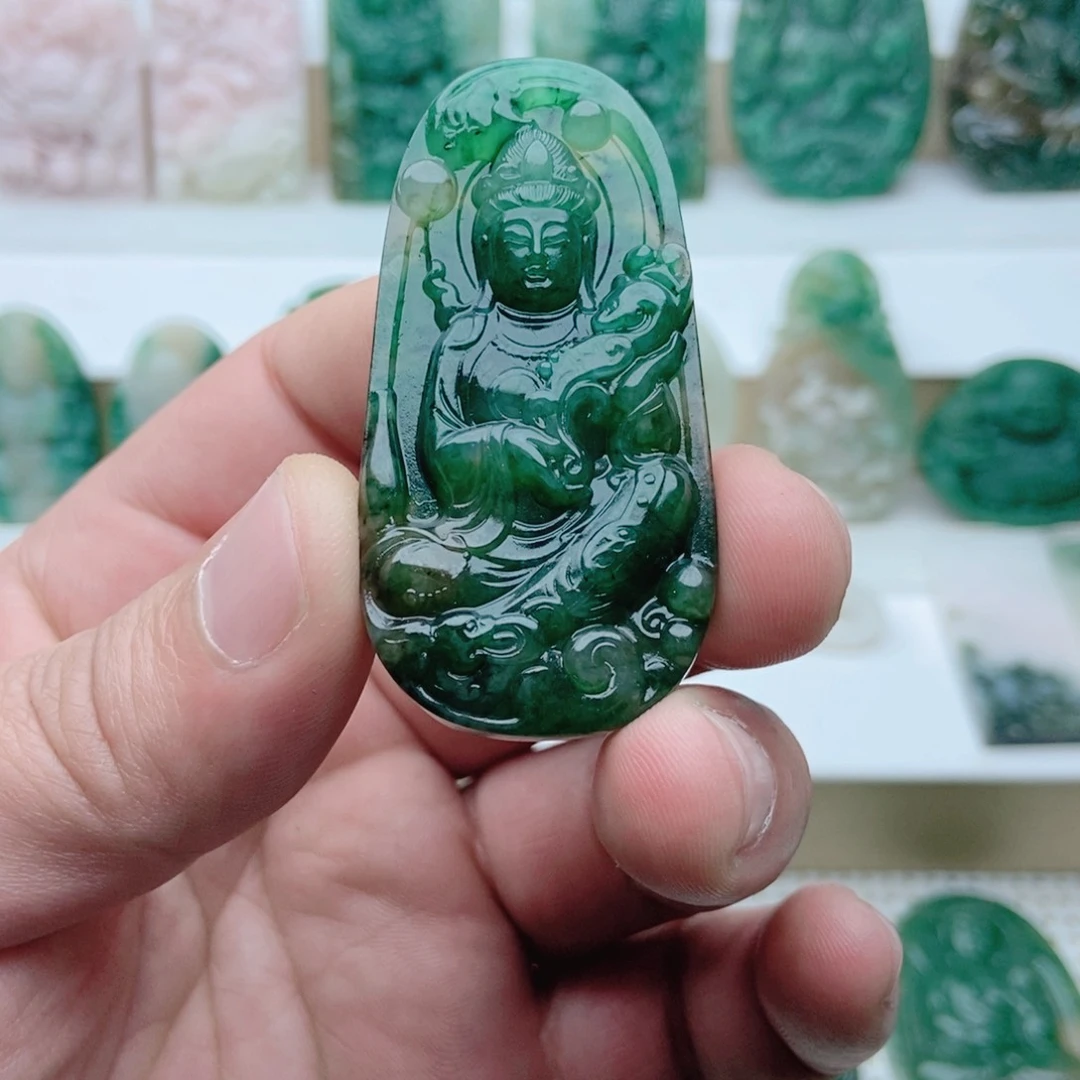 独山玉挂件未镶嵌人*众