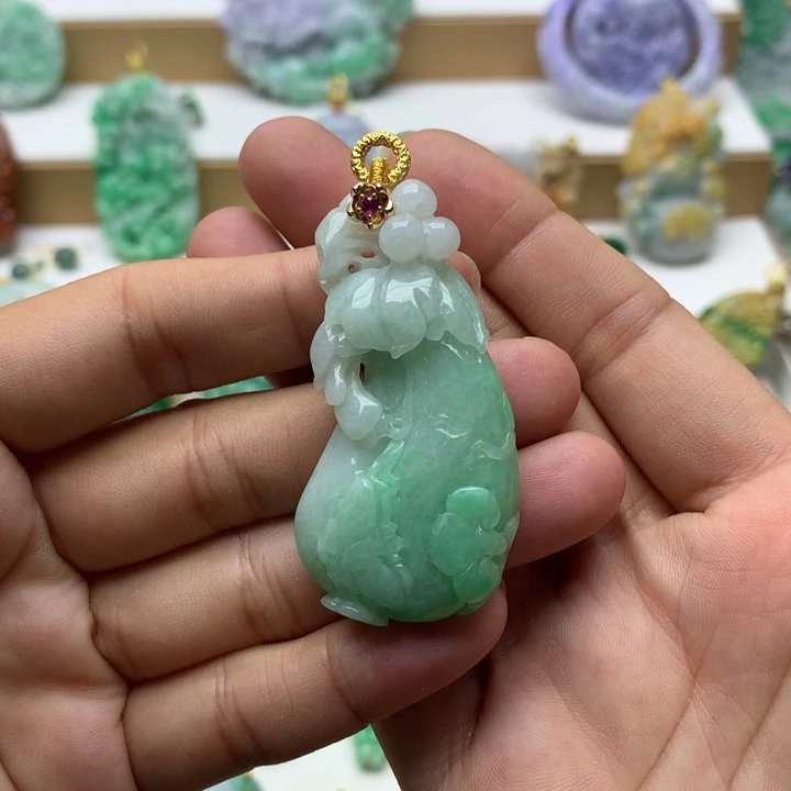 颈饰未镶嵌翡翠翡翠