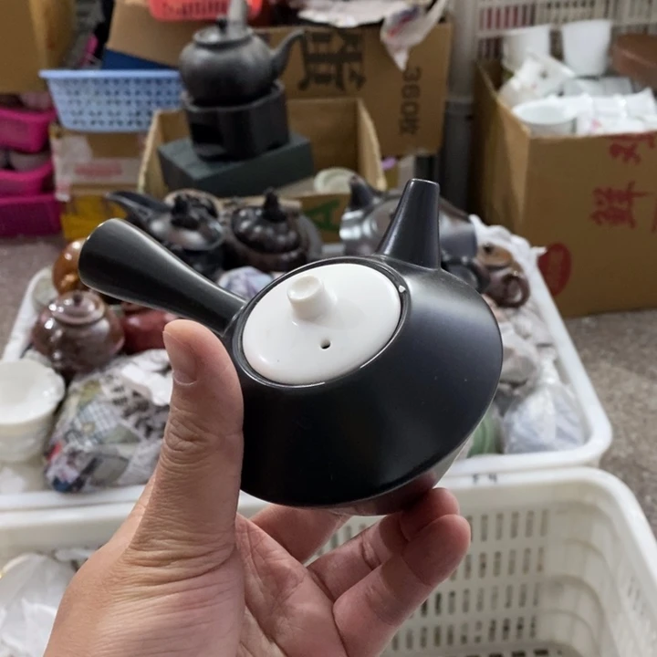 陶瓷艺术品及陶瓷壶