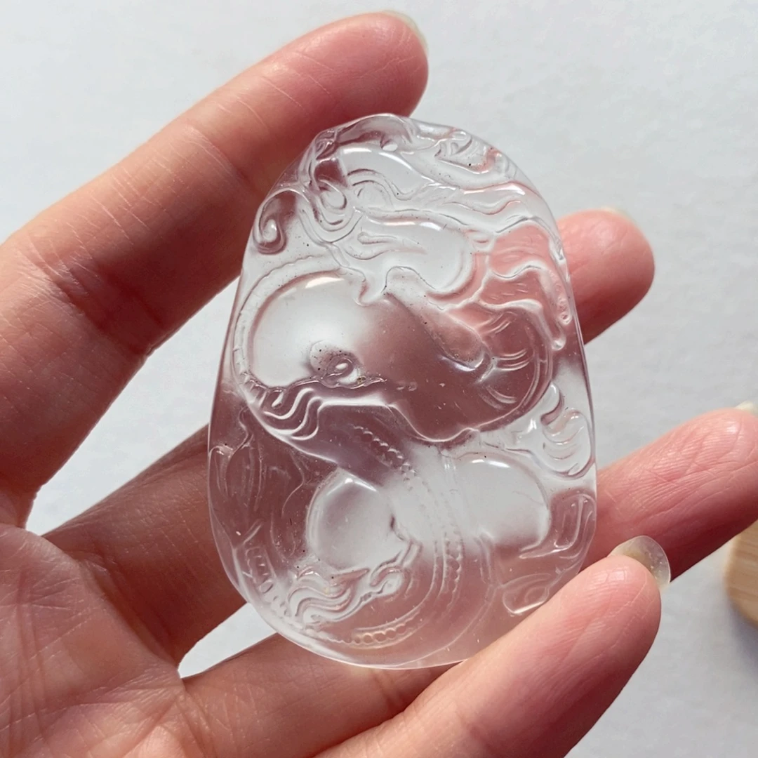 颈饰未镶嵌石英质玉