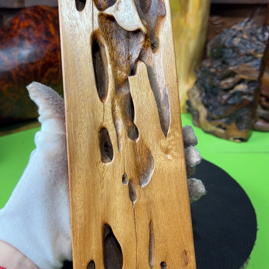 无***为大果紫檀（缅甸花梨）