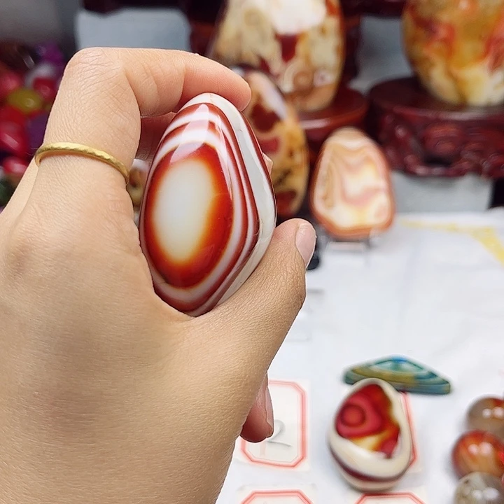 神***明玛瑙/玉髓未镶嵌耳饰