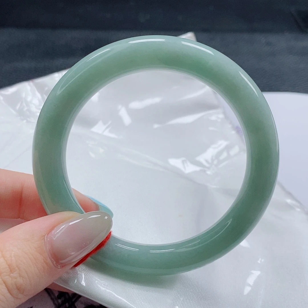 【闪购商品】未镶嵌手镯（圆镯）翡翠535号