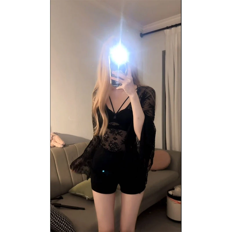 2025春季新款纯欲气质蕾丝长袖连体衣+内搭吊带配高腰短裤套装女