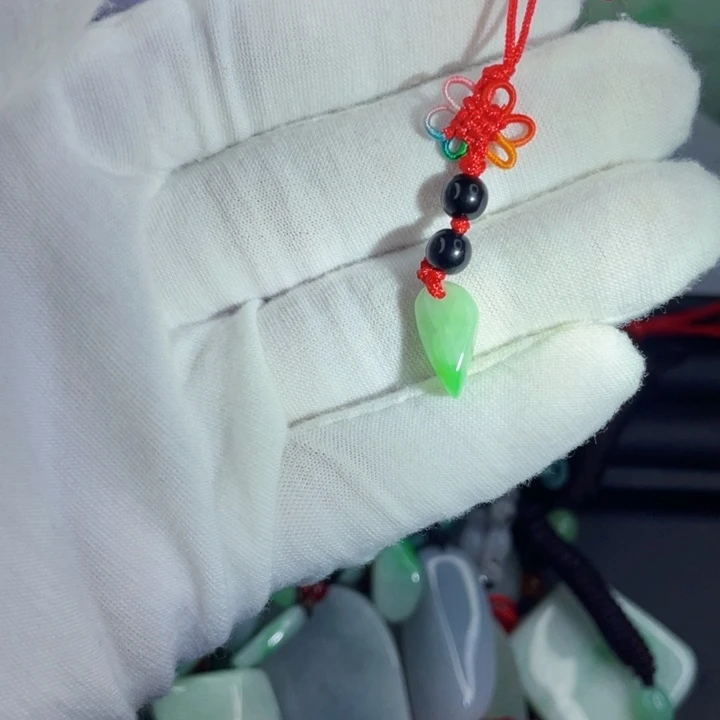 翡翠未镶嵌挂件片料