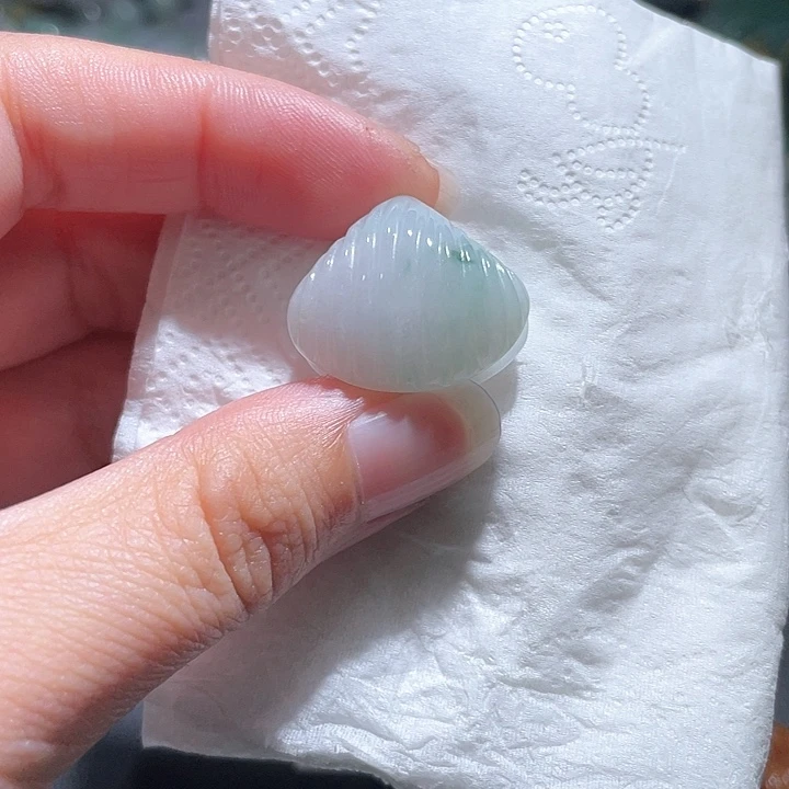 颈饰未镶嵌翡翠天