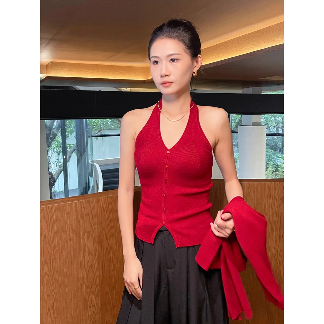 红色针织开衫外套女秋冬长袖上衣2025新款显白挂脖背心外穿两件套