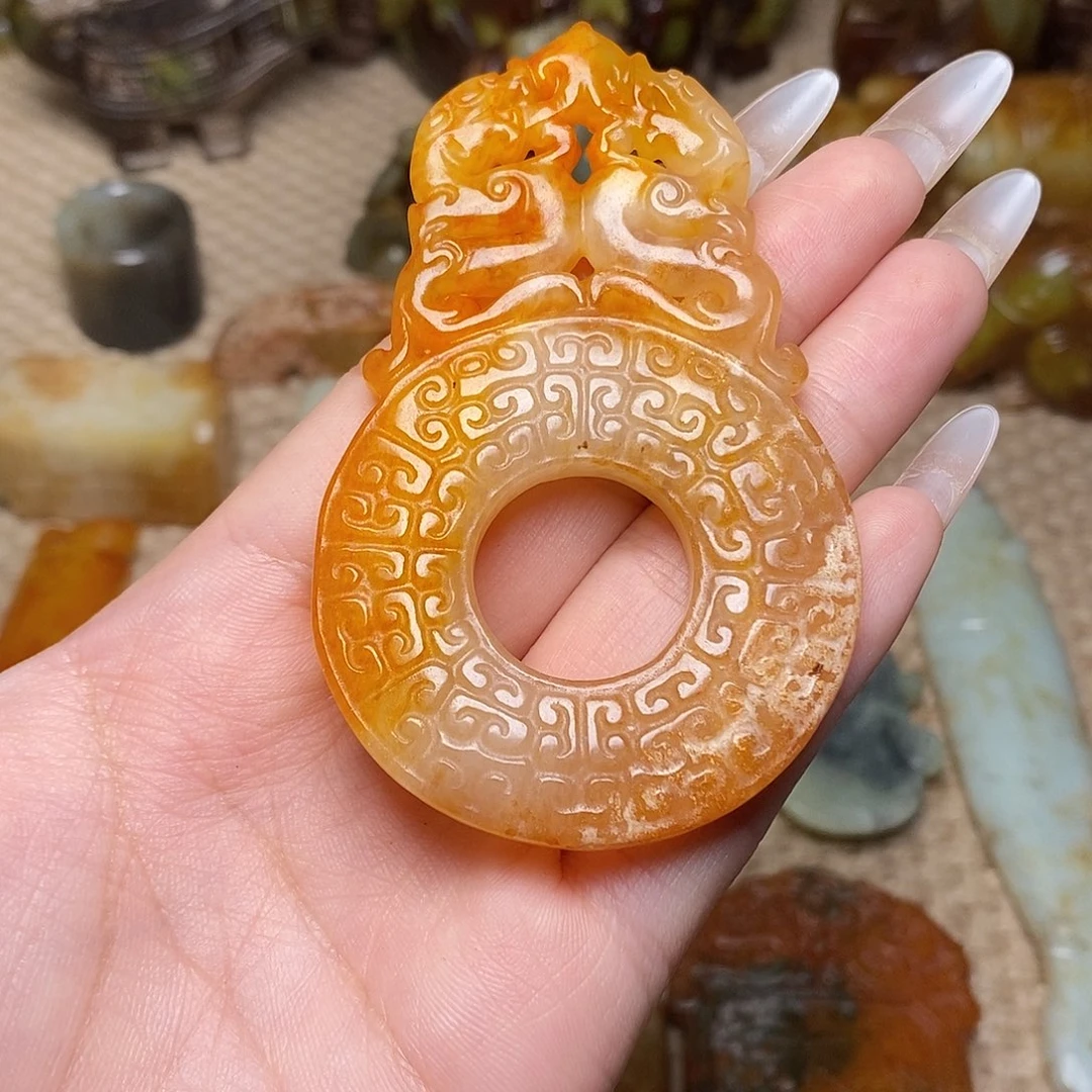 未镶嵌蛇纹石玉颈饰
