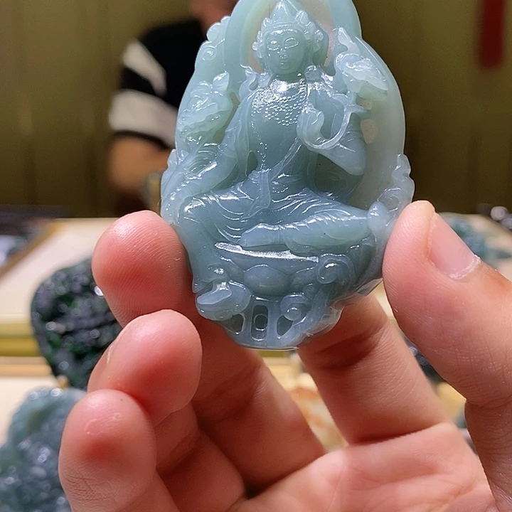 定制翡翠未镶嵌翡翠