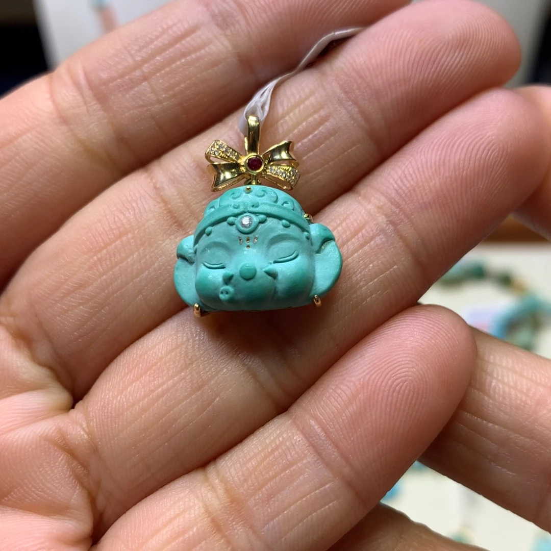 绿松石18K金镶嵌挂件