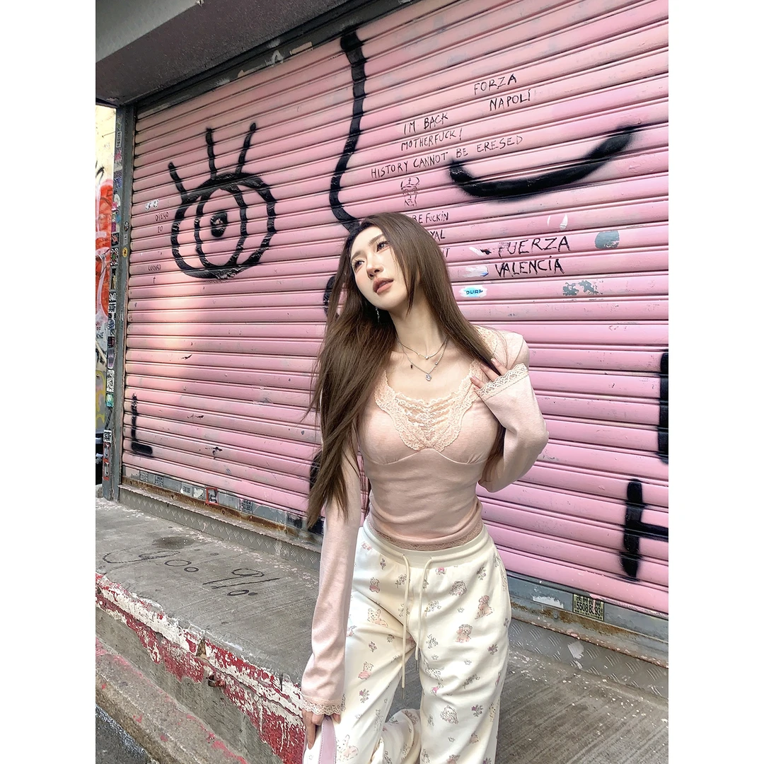 DREAM SEVEN77 蕾丝拼接v领长袖针织T恤女春季短款上衣QT86431