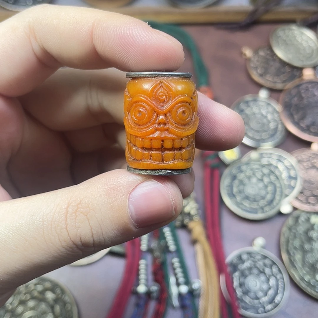 牛骨尸陀林镶嵌铜片