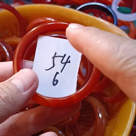 手镯玛瑙/玉髓未镶嵌