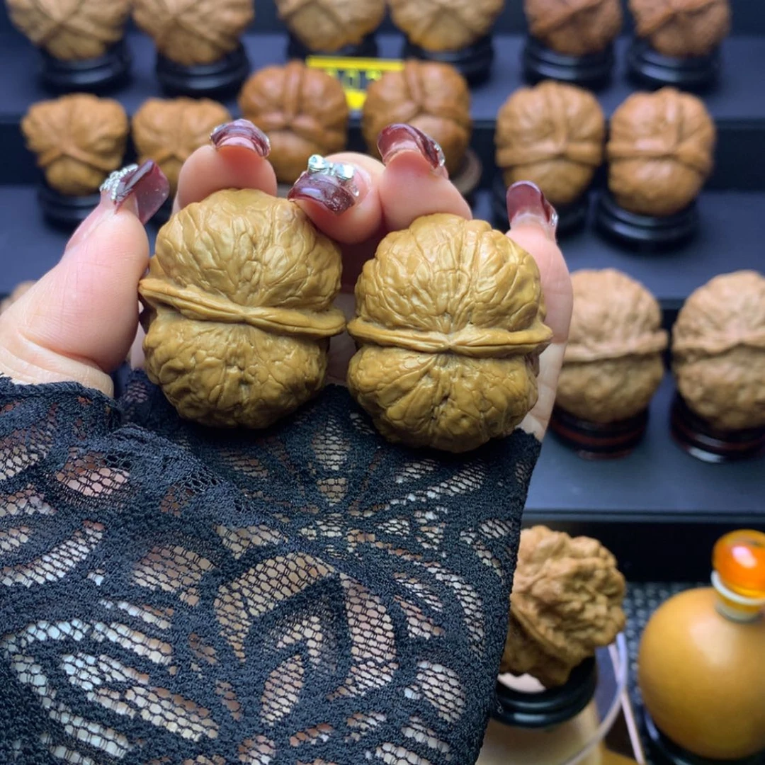 【闪购商品】文玩核桃吊坠包罗万象